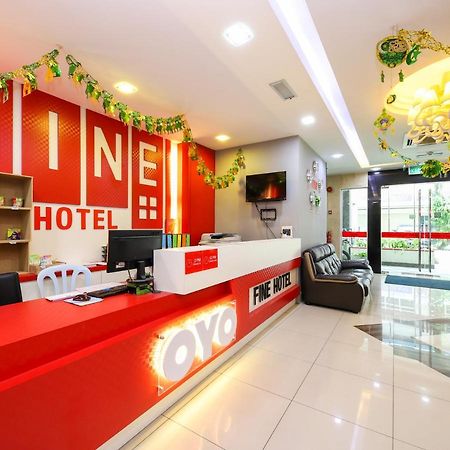 Oyo 700 Fine Hotel クアラルンプール エクステリア 写真