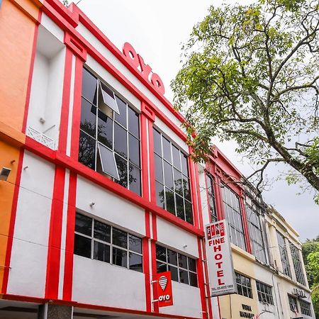 Oyo 700 Fine Hotel クアラルンプール エクステリア 写真