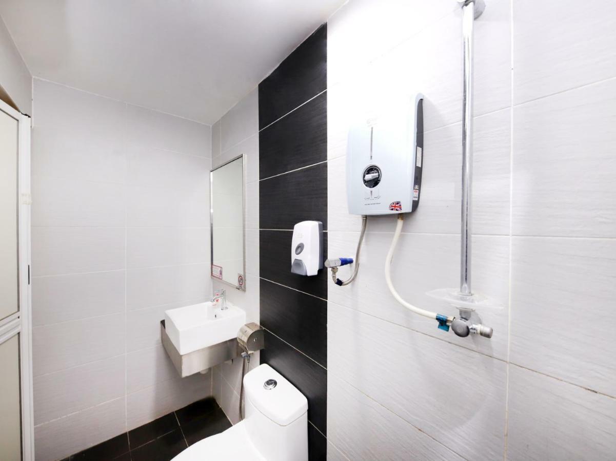 Oyo 700 Fine Hotel クアラルンプール エクステリア 写真