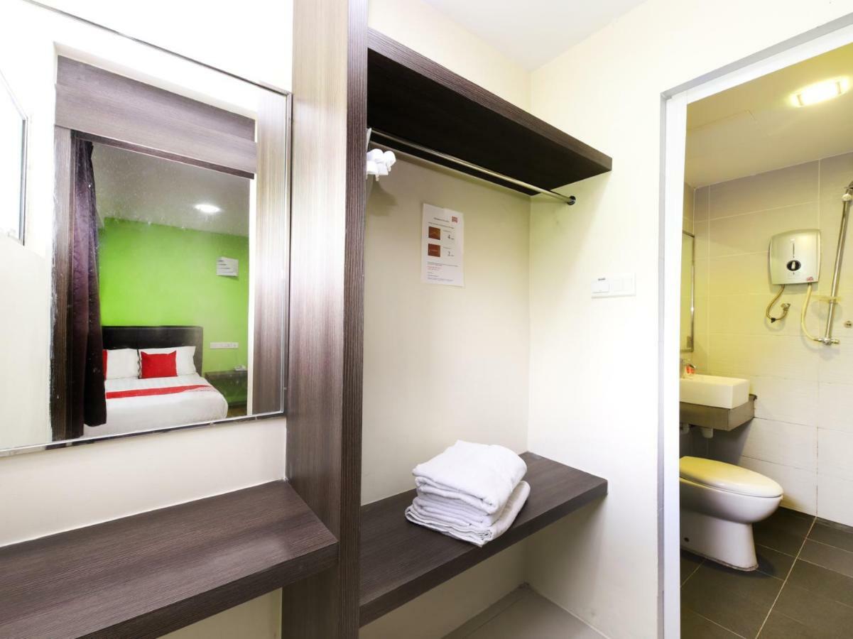 Oyo 700 Fine Hotel クアラルンプール エクステリア 写真